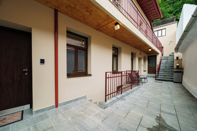 Exterior & Views, Montello Guest House, Brasov