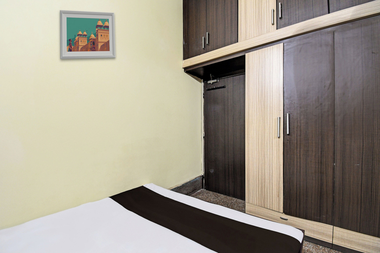 Others 2, Hotel O Arati House, Haora