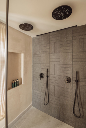 Bathroom 5, Unda, Ionian Islands