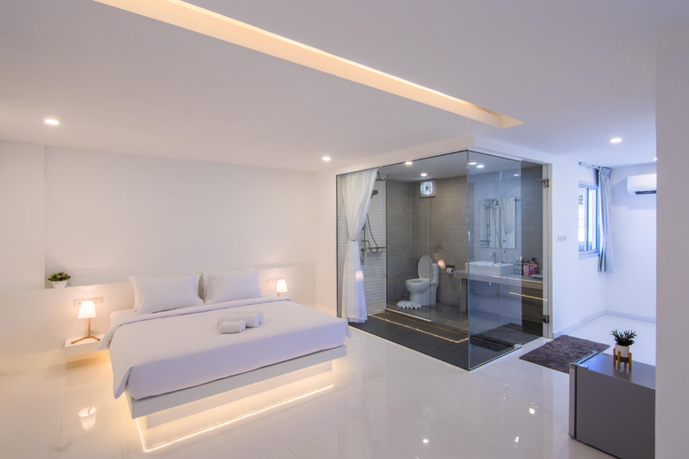 Bathroom 4, The White Hotel By Charoensri, Muang Udon Thani