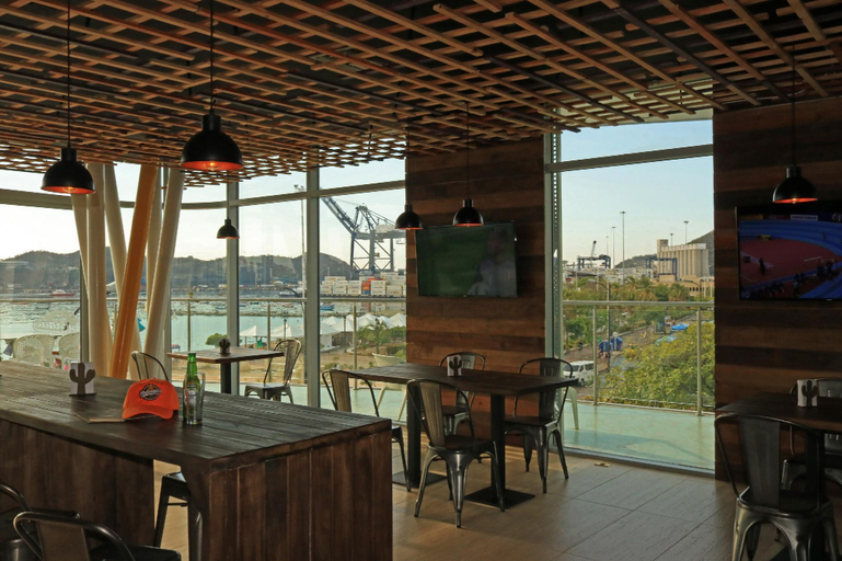 Food & Drinks 4, Bonita Bay Concept Hotel By Xarm Hotels, Santa Marta (Dist. Esp.)
