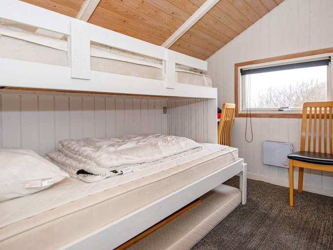 Bedroom 2, 4 Star Holiday Home in Romo, Tønder