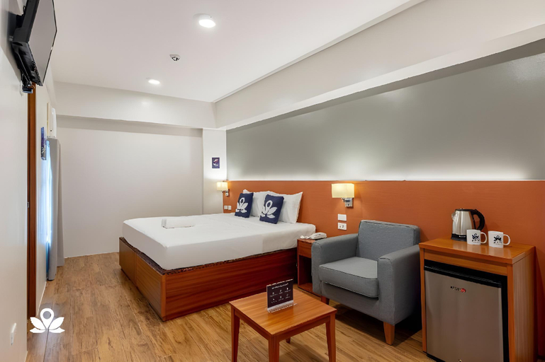 Bedroom 3, IHotel Uptown BGC, Taguig