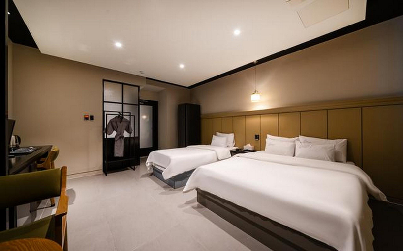 Bedroom 2, Cheongju Hotel Smart, Cheongju