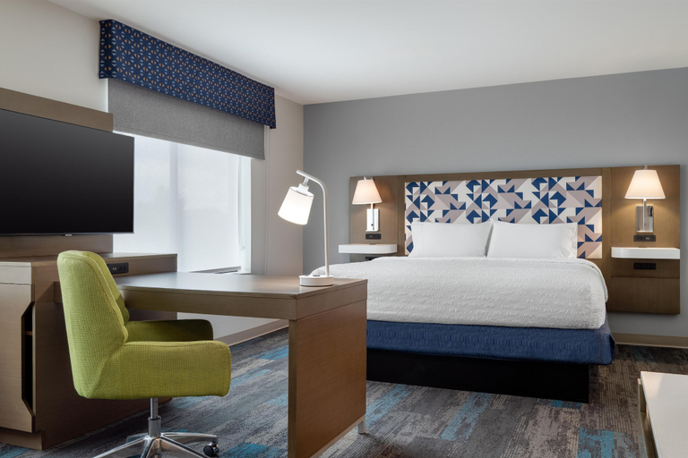 Bedroom 2, Hampton Inn & Suites Ypsilanti, Washtenaw