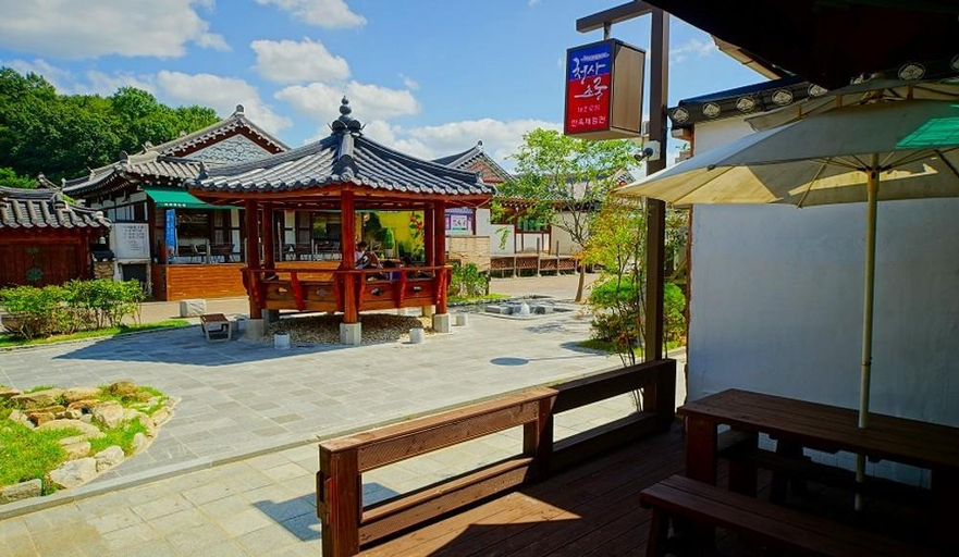 Others 5, Jeonju Cheongsachorong Taejoro Pension, Jeonju