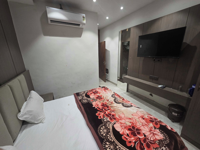 Others 2, Hotel O Oscar, Amritsar