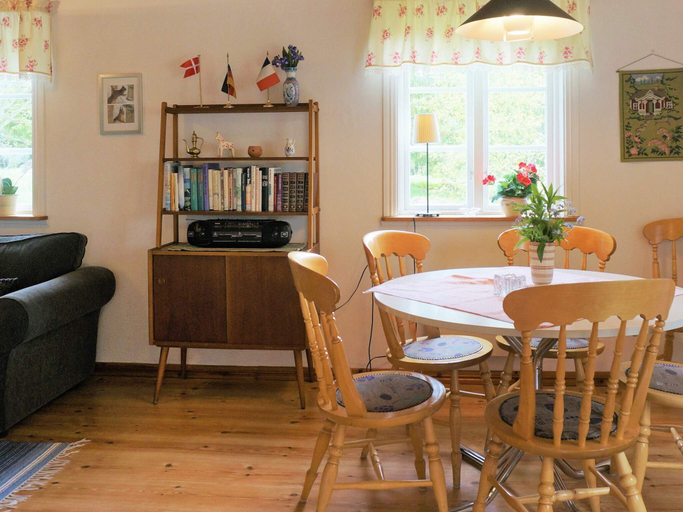Others 5, 6 Person Holiday Home in Asarp, Falköping