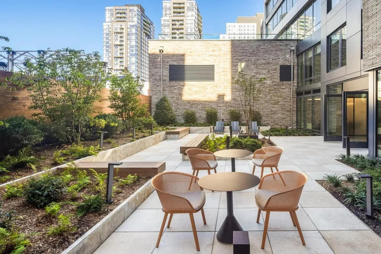 Others 2, Landing Stylish 1bd, Yoga Studio, Game Room, New York