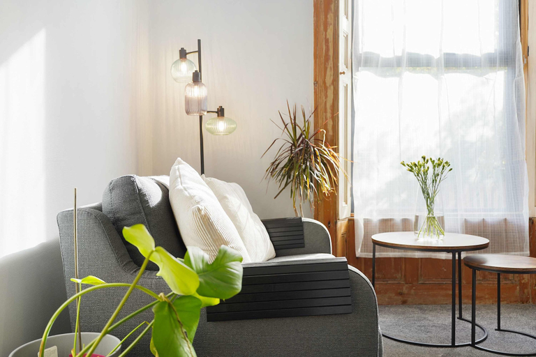Others 2, Serene 2BR Stay in Penrith Sleeps 4 Parking Wifi, Cumbria