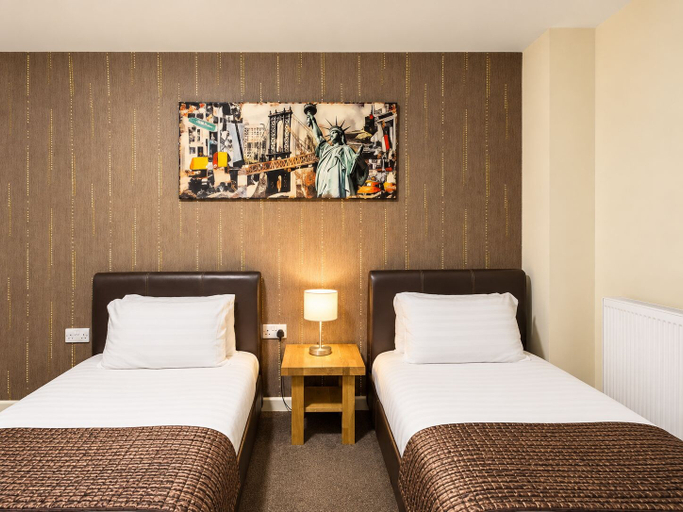 Bedroom 5, Homesly Gloucester Hotels Ltd., Gloucestershire