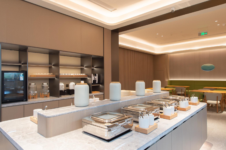 Food & Drinks 4, Ji Hotel Nanyang Zhongguancun Industrial Park, Nanyang