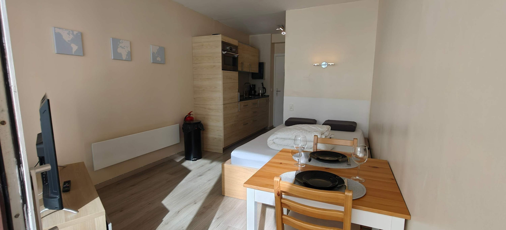 Others 1, Cosy Studio Westende Balcony Pool Beach, West-Vlaanderen