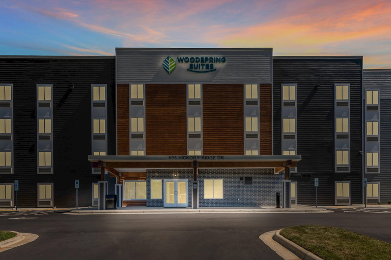 Exterior & Views 2, WoodSpring Suites Greensboro - High Point North, Guilford