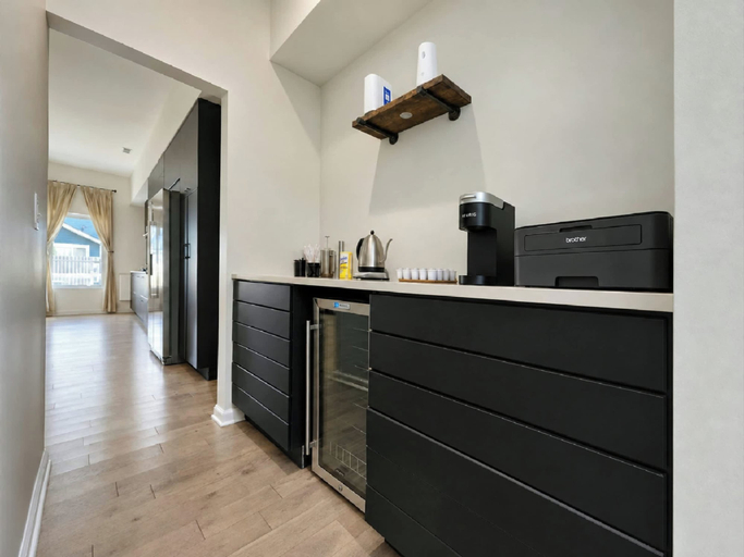 Others 3, Fountain Square 3BR 2 Kings Sleeps 8, Indianapolis