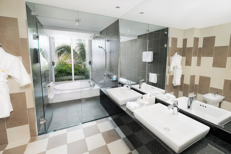 Bathroom 3, Koaniva Premier Village Danang, Da Nang
