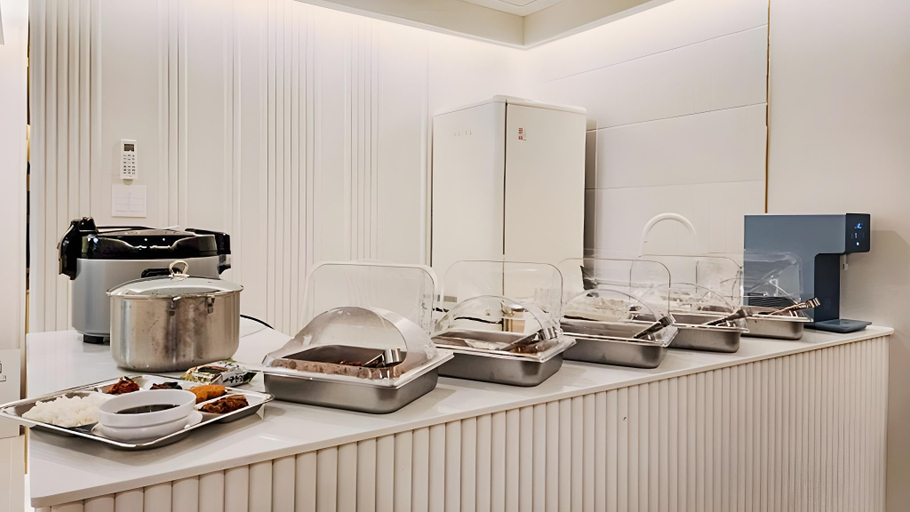 Food & Drinks, Denbasta Hotel Masan Eosijangjeom, Masan