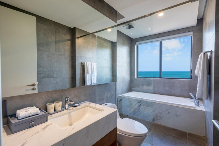 Bathroom 5, Fleur de Lys Hotel Quy Nhon, Qui Nhơn
