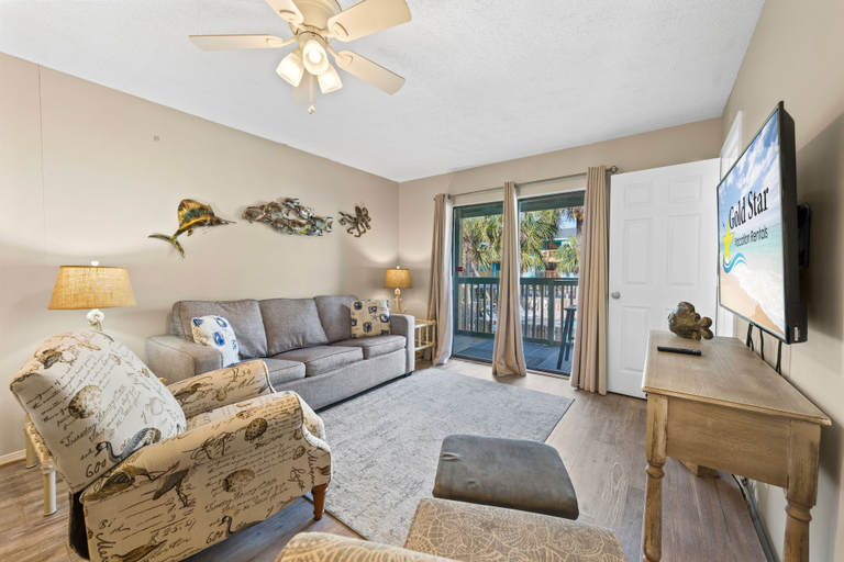 Others 4, Quaint Getaway With Pool and Beach Access, Baldwin