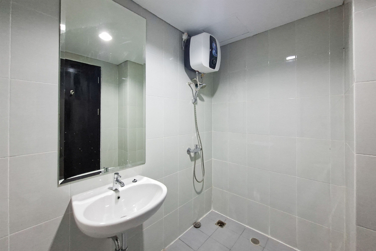 Others 2, Comfortable Well Located 1Br At Apartment Casa De Parco, Tangerang