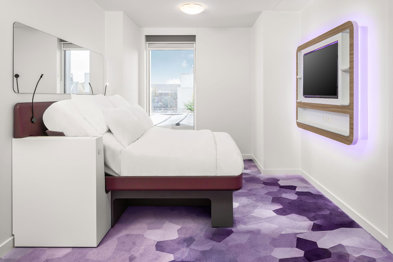 Bedroom 5, YOTEL Amsterdam, Amsterdam