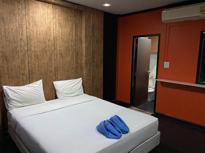 Bedroom 2, Newyork Suite Hotel, Phaya Thai