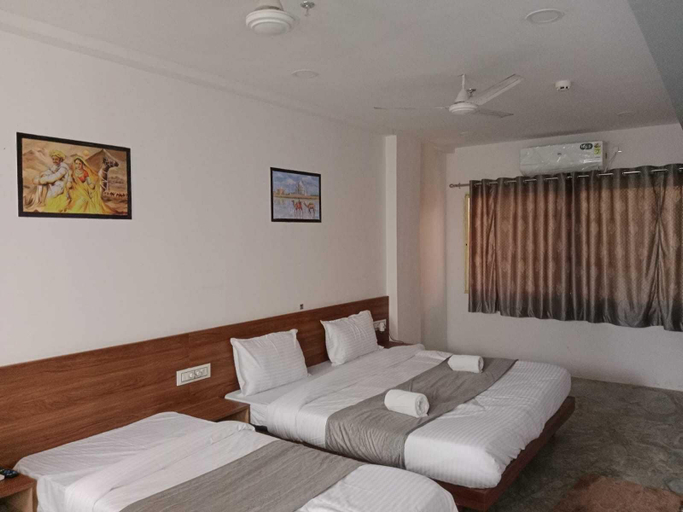 Others 2, Hotel O SHATWEEK, Bharuch