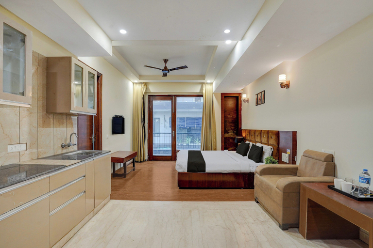 Others 2, Townhouse Sector 47 Near Medanta, Gurgaon