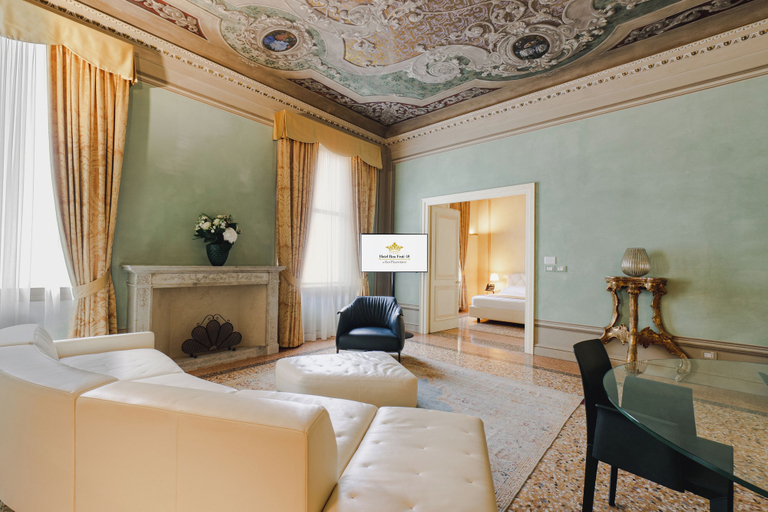 Others 1, Hotel Rua Frati 48 in San Francesco, Modena