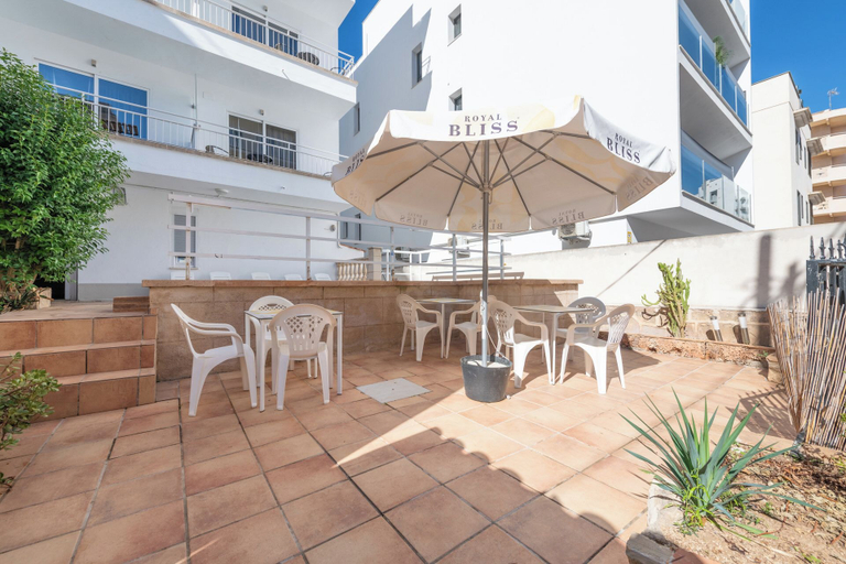 Exterior & Views 2, TheBeetroot Mallorca, Baleares