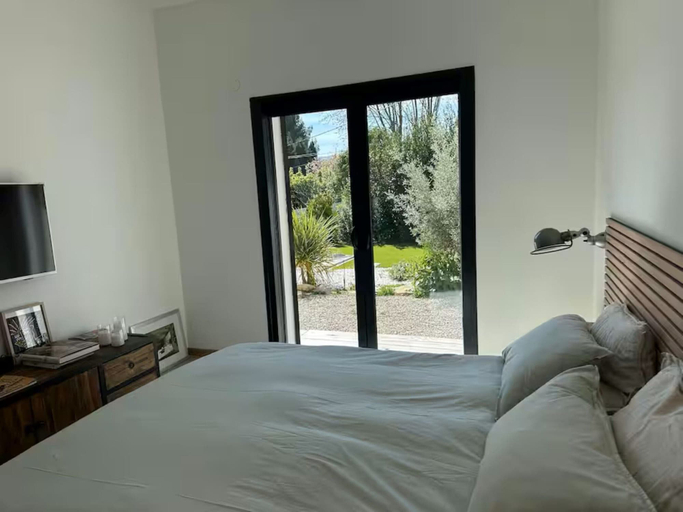 Others 3, Magnificent Villa With Swimming Pool in Marseille, Bouches-du-Rhône