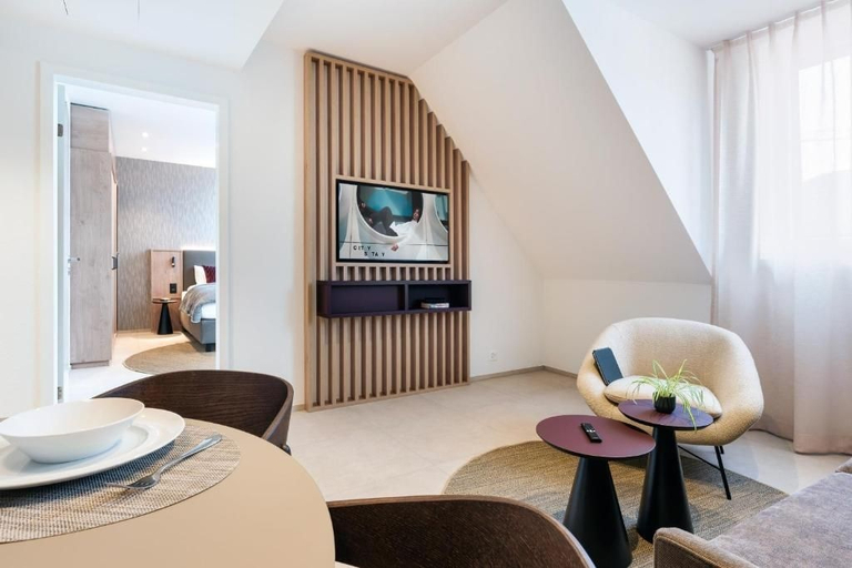 Others 5, CITY STAY – Zeughausstrasse, Zürich