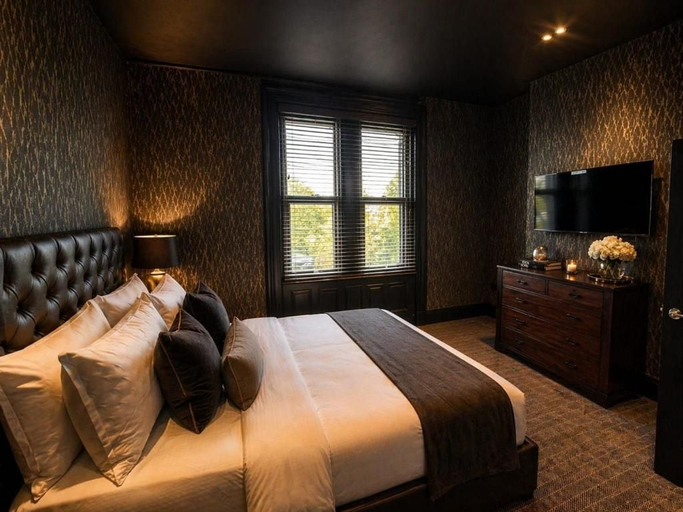 Others 5, Hotel Eighteen92, Sefton