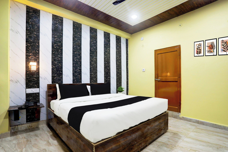 Others 3, HOTEL O ELEGANT, Kaushambi