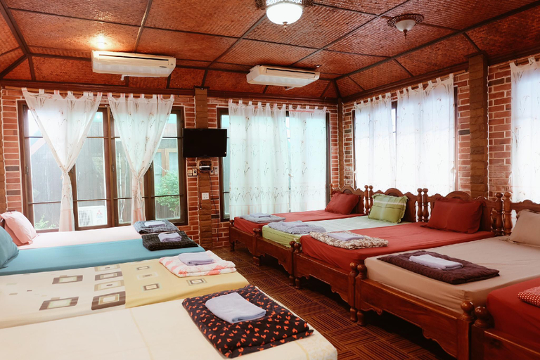 Bedroom 2, RuenNamyen Resort, Muang Samut Songkhram