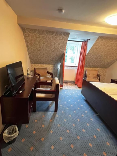 Bedroom 2, Vintagehotel Adler, Cochem-Zell