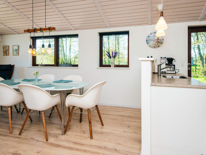 Others 3, 4 Star Holiday Home in Romo, Tønder