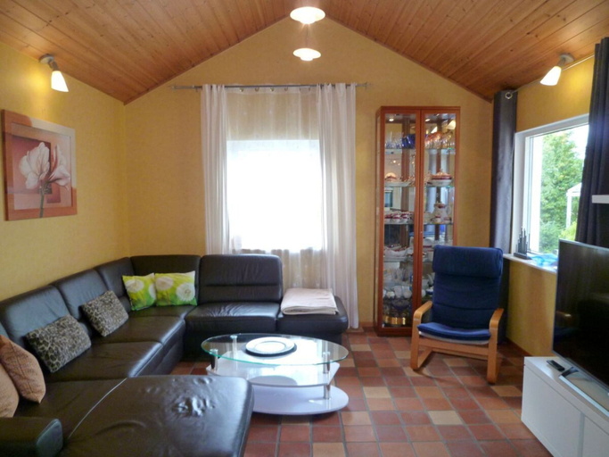 Others 4, Holiday Home in Koserow With Swimming Pool, Vorpommern-Greifswald