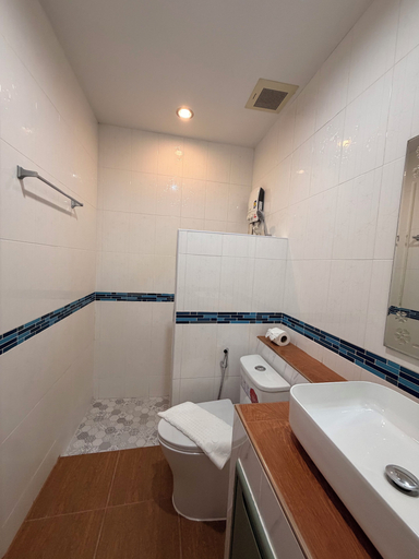 Others 3, Vichuda House, Phuket Island