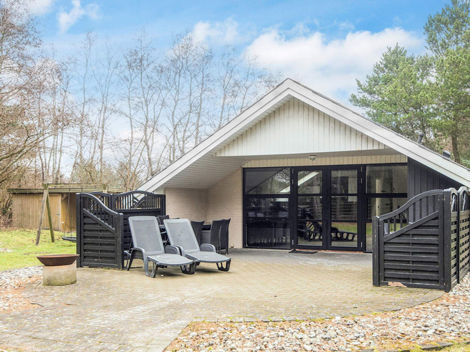 Others 5, 5 Star Holiday Home in Blavand, Varde