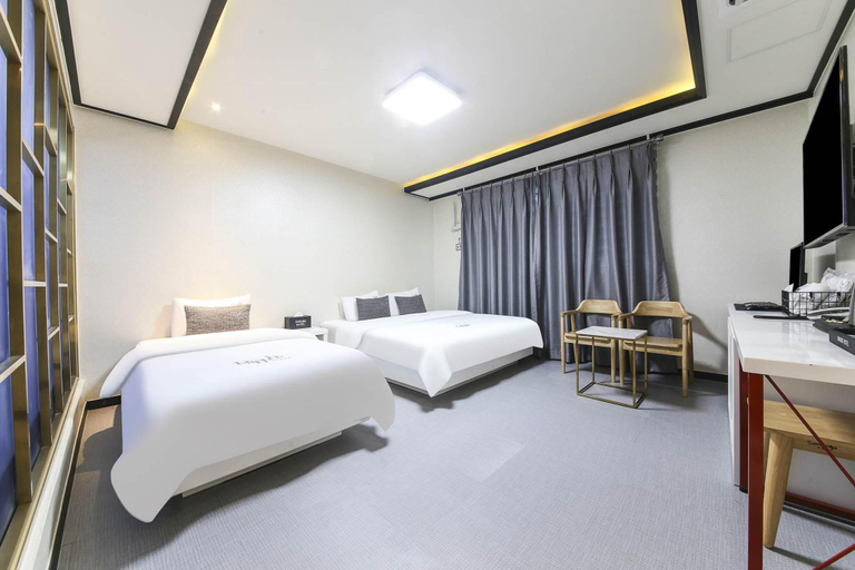 Bedroom 2, Busan Seomyeon Danube Hotel, Busanjin
