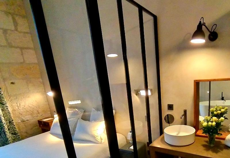 Bathroom 5, La Zoologie, Gironde