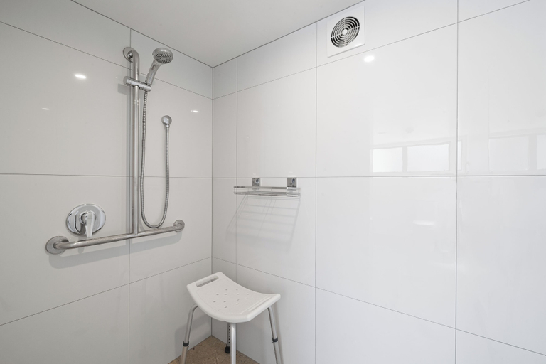 Bathroom 3, Kaiteriteri Reserve Cabins, Tasman