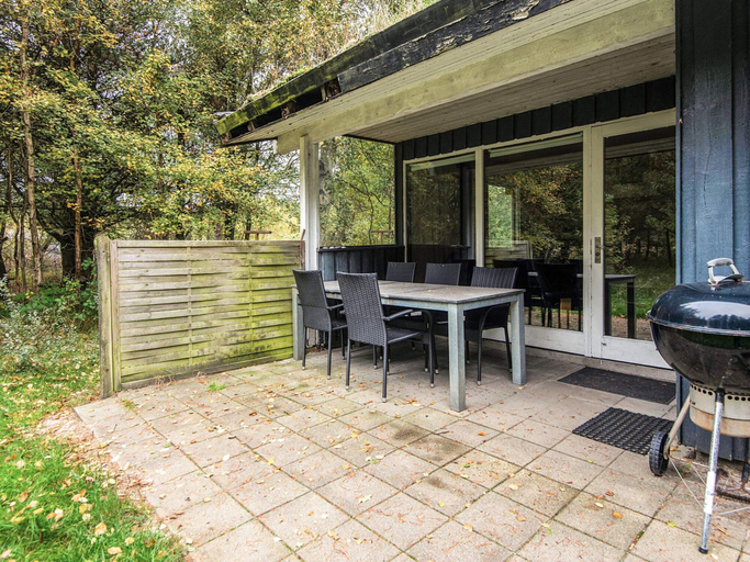 Others 4, 6 Person Holiday Home in Romo, Tønder