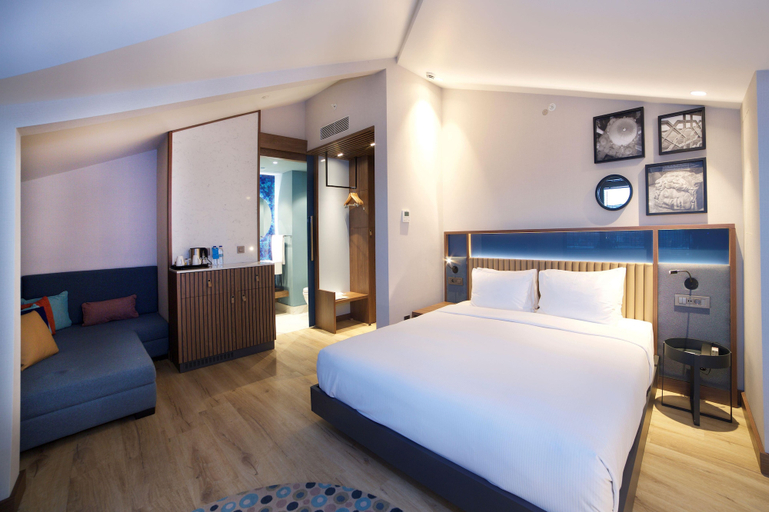 Bedroom 2, Hampton By Hilton Istanbul Old City, Fatih
