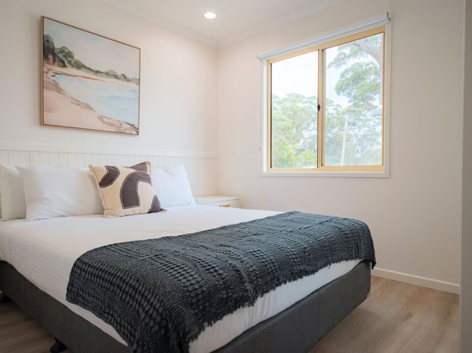 Bedroom 2, The Black Dolphin Holiday Park, Bega Valley
