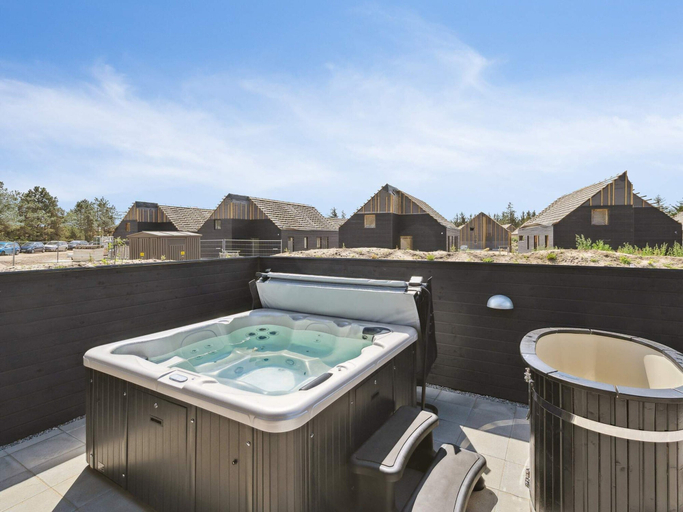 Others 5, 5 Star Holiday Home in Romo, Tønder