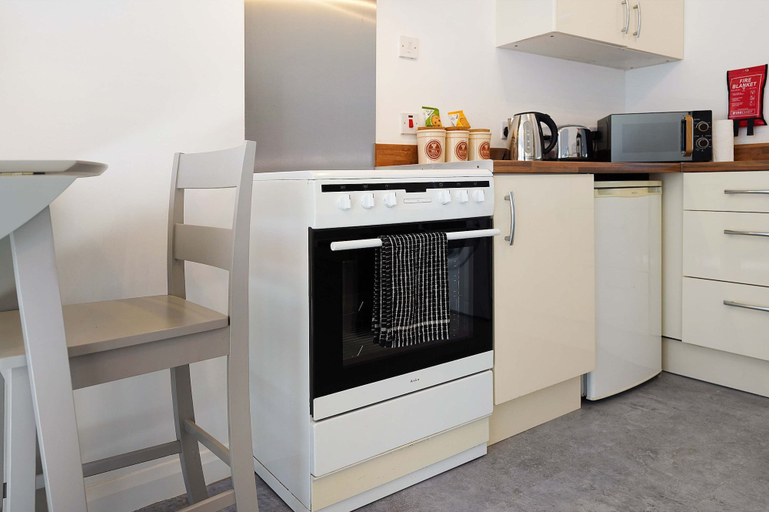 Others 2, Chic 1BR Stay Near Darlington Sleeps 2 TV Wifi, Darlington