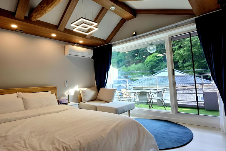 Bedroom 2, Iga Hanok Awarded Architectural Culture Award, Jeonju