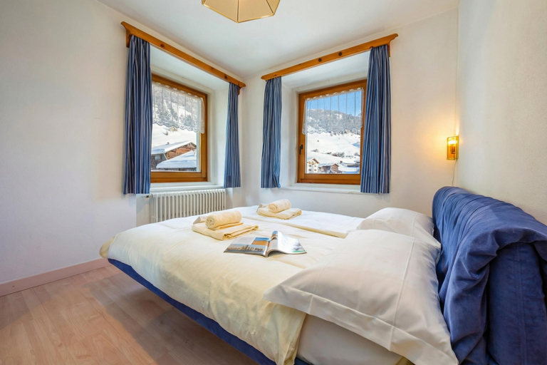 Bedroom 3, Casa Silvia Ski In, Sondrio